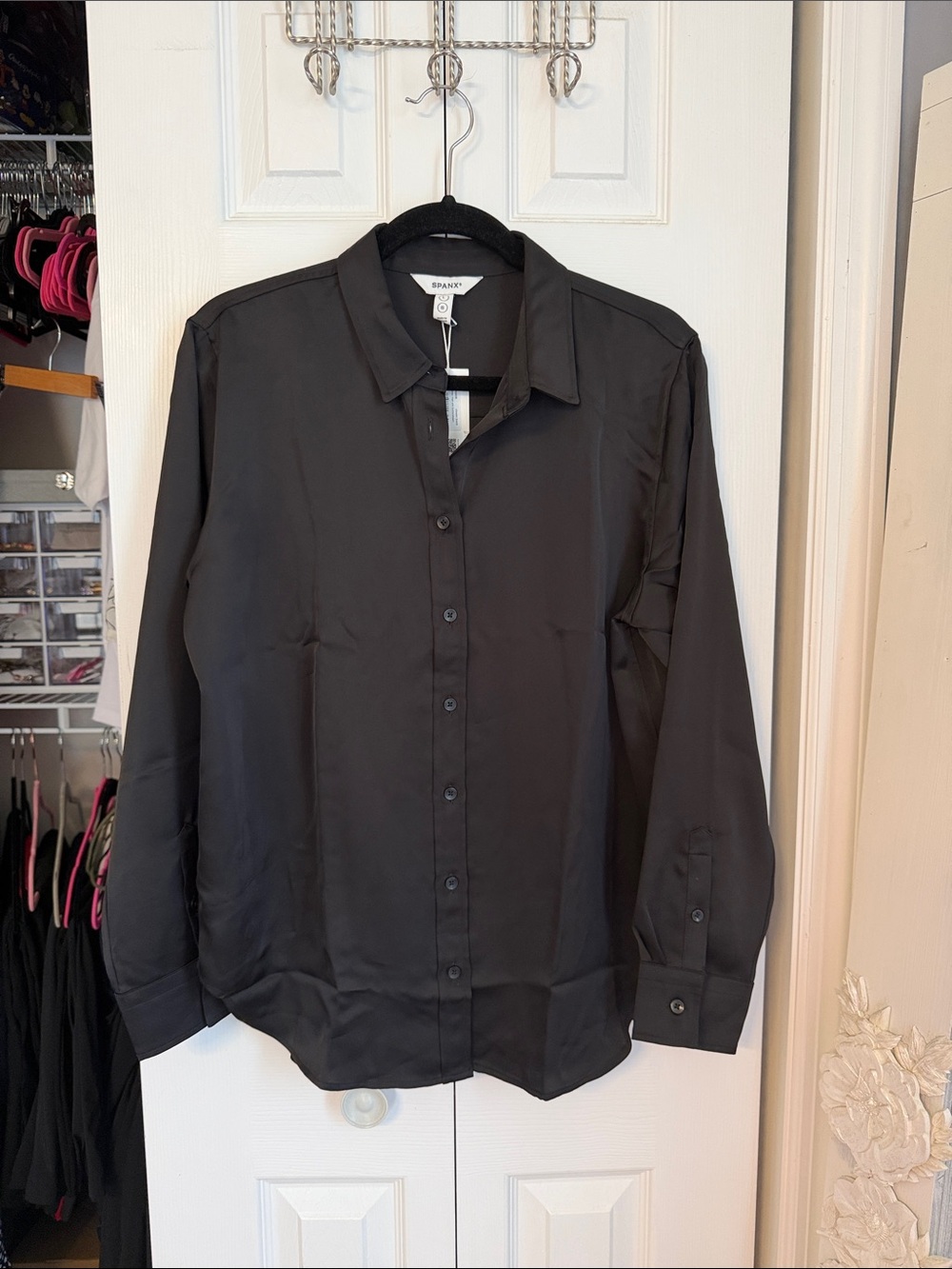BNWT Spanx black long sleeve button down size large.